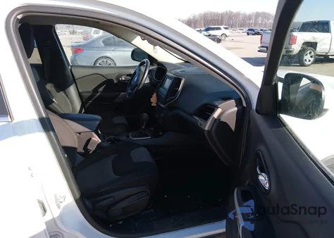 2018 Jeep Cherokee Latitude 4X4 из США, поврежденный, VIN 1C4PJMCB4JD589435